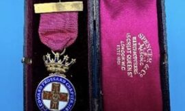 Past Sovereigns Jewel from Edward Frossard Chapter No.718